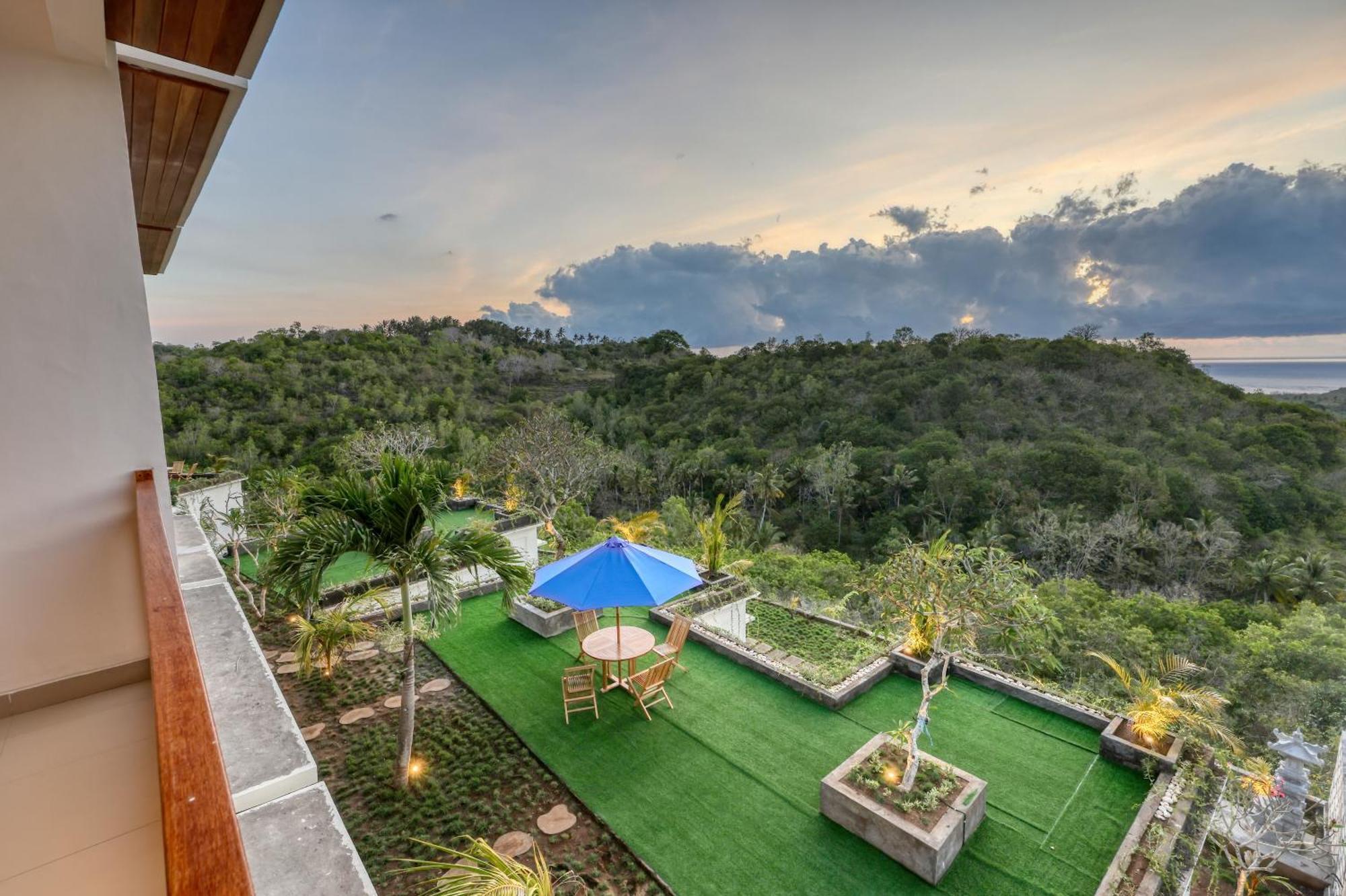 Kelingking Parama Resort Batumadeg Екстер'єр фото