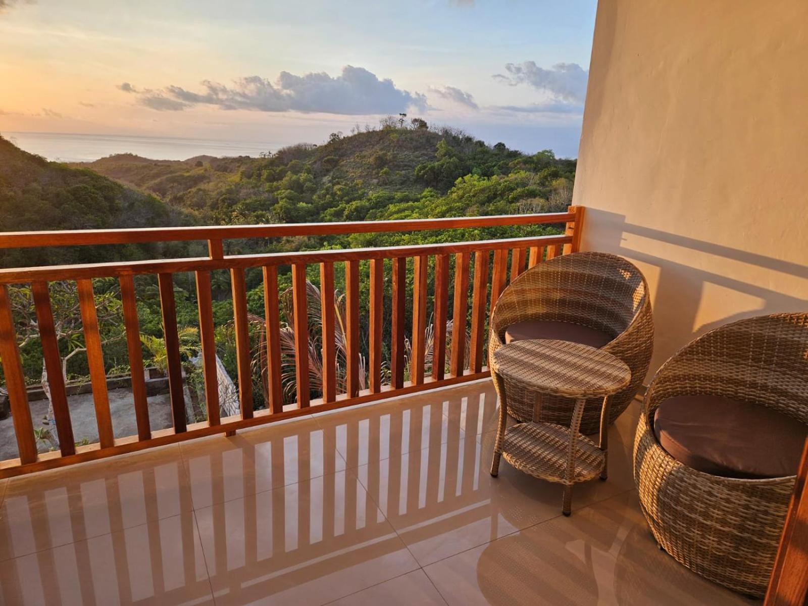 Kelingking Parama Resort Batumadeg Екстер'єр фото